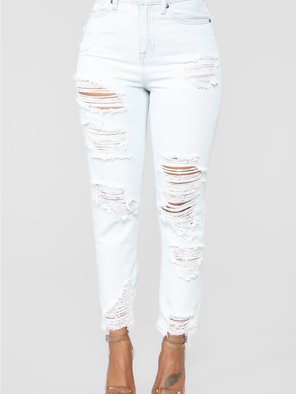 NWOT Fashion Nova Light Wash High-Rise Distressed Ankle Jeans